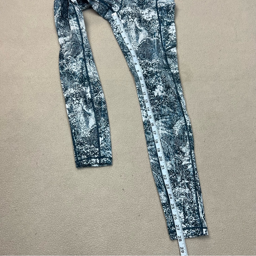Lululemon Speed Up Tight *Full-On Luxtreme 28" Wildwood Multi Size 4 - Picture 2 of 6